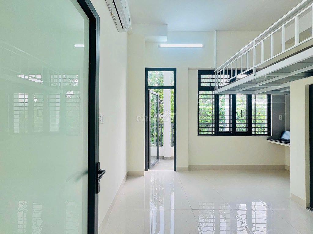 Gác Lửng Ban Công - THÉP MỚI, Gần Chợ Hoàng Hoa Thám Tân Bình
