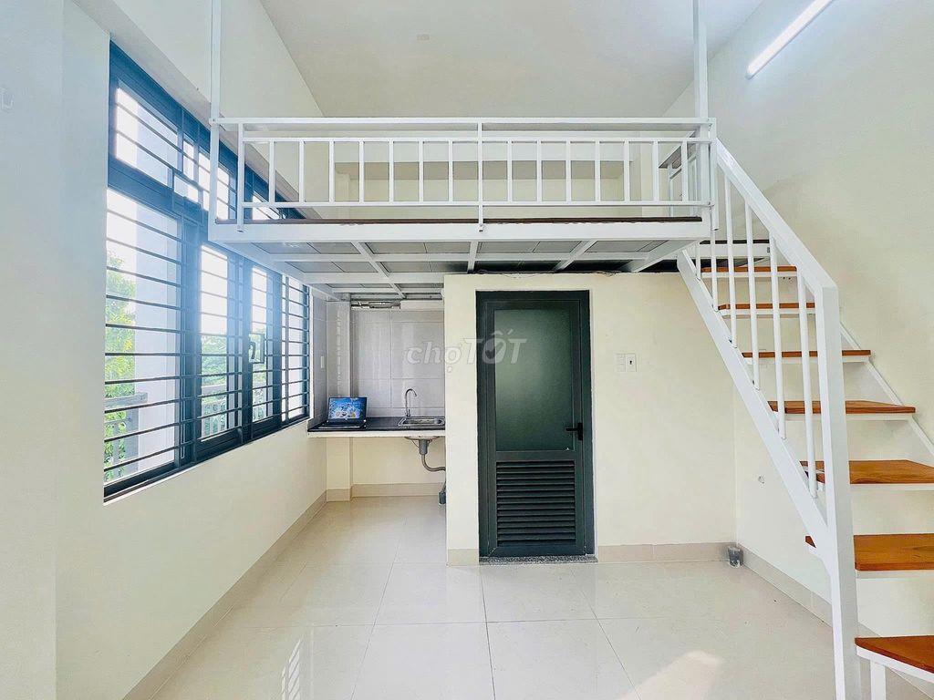 Gác Lửng Ban Công - THÉP MỚI, Gần Chợ Hoàng Hoa Thám Tân Bình