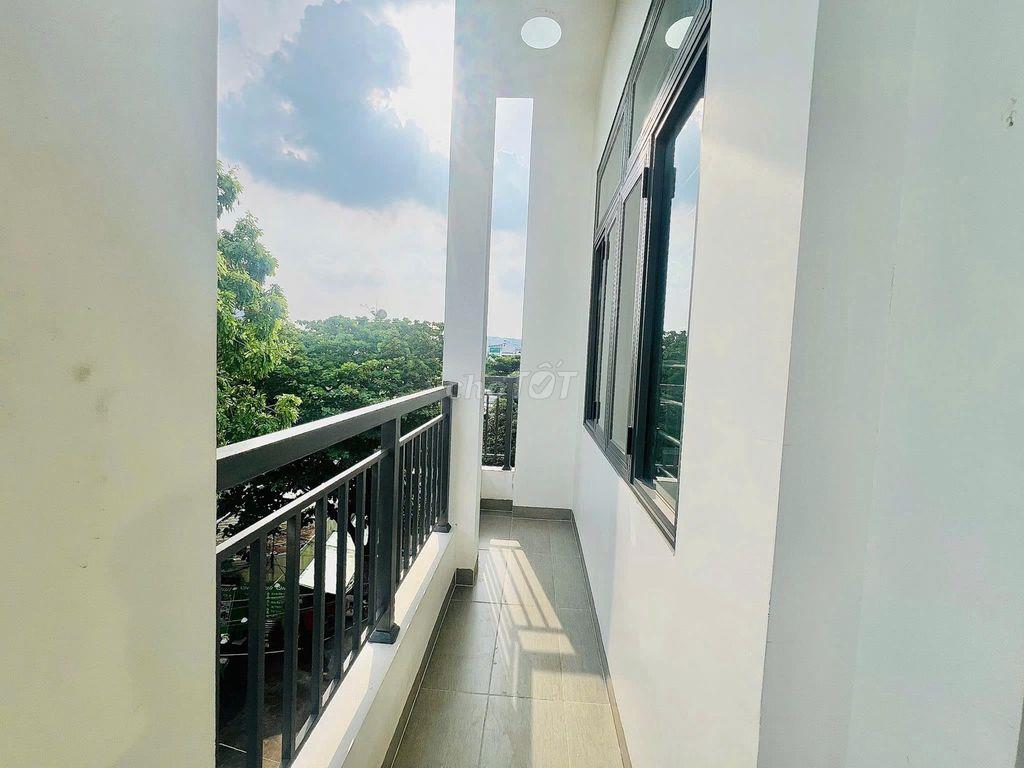 Gác Lửng Ban Công - THÉP MỚI, Gần Chợ Hoàng Hoa Thám Tân Bình