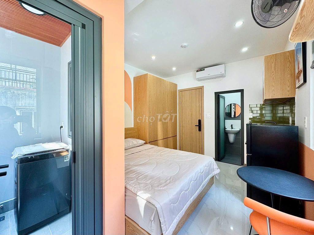 Căn Hộ Đón Nắng - Ngay Khu Ẩm Thực Phan Xích Long Phú Nhuận