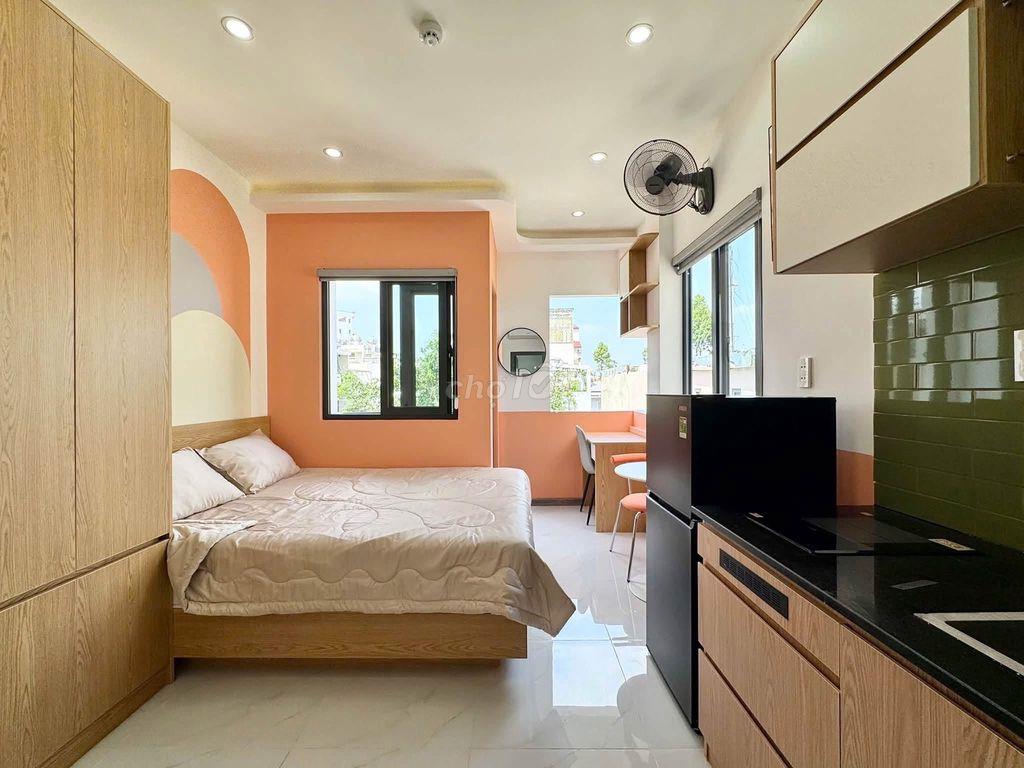 Căn Hộ Đón Nắng - Ngay Khu Ẩm Thực Phan Xích Long Phú Nhuận