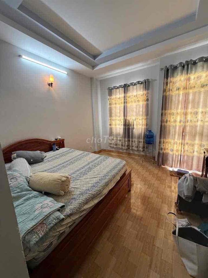 NHÀ 4 TẦNG BTCT (4x17.5)  - HẺM XE HƠI - KHU DÂN CƯ ĐÔNG-4PN-4WC-5,4ty