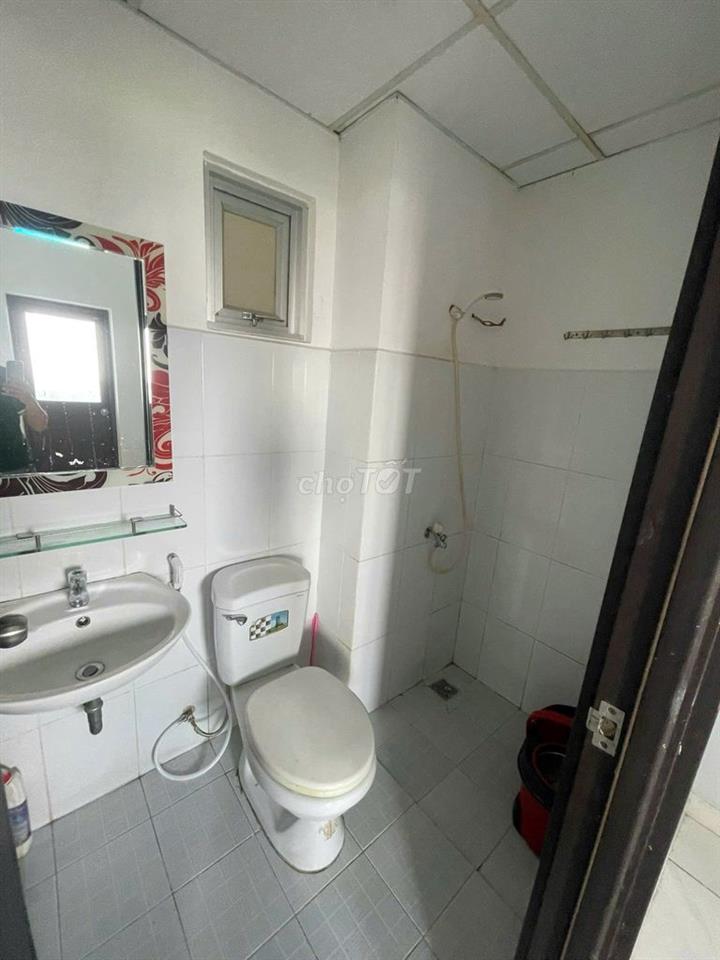 Topaz Celadon City - 50m2. 1PN-1WC, Giá 7TR500 - Nhà Trống Ở Ngay