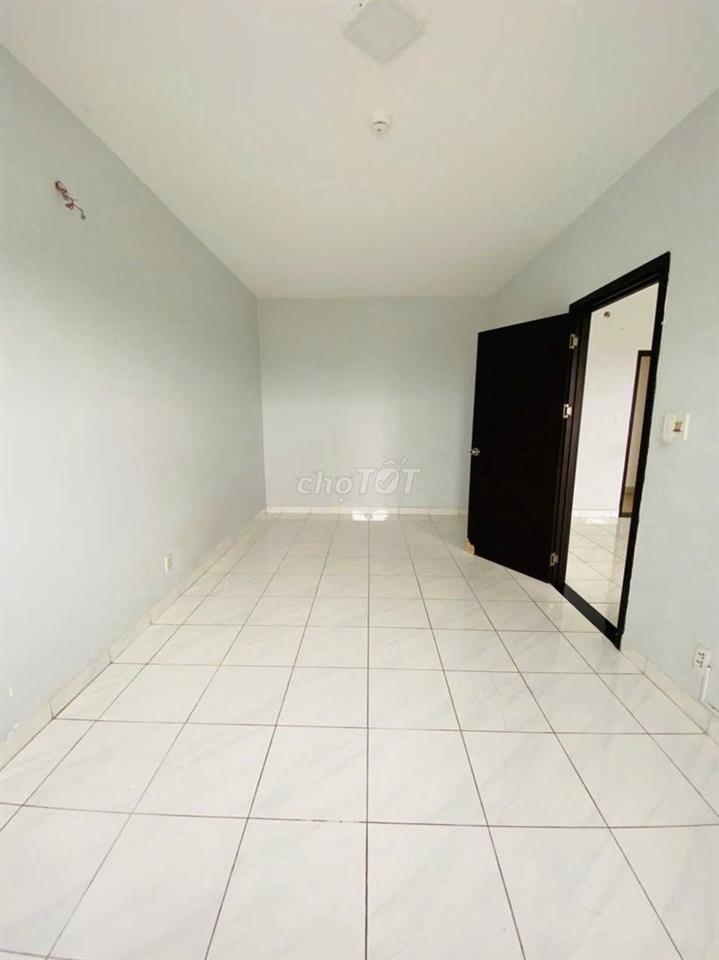 Topaz Celadon City - 50m2. 1PN-1WC, Giá 7TR500 - Nhà Trống Ở Ngay