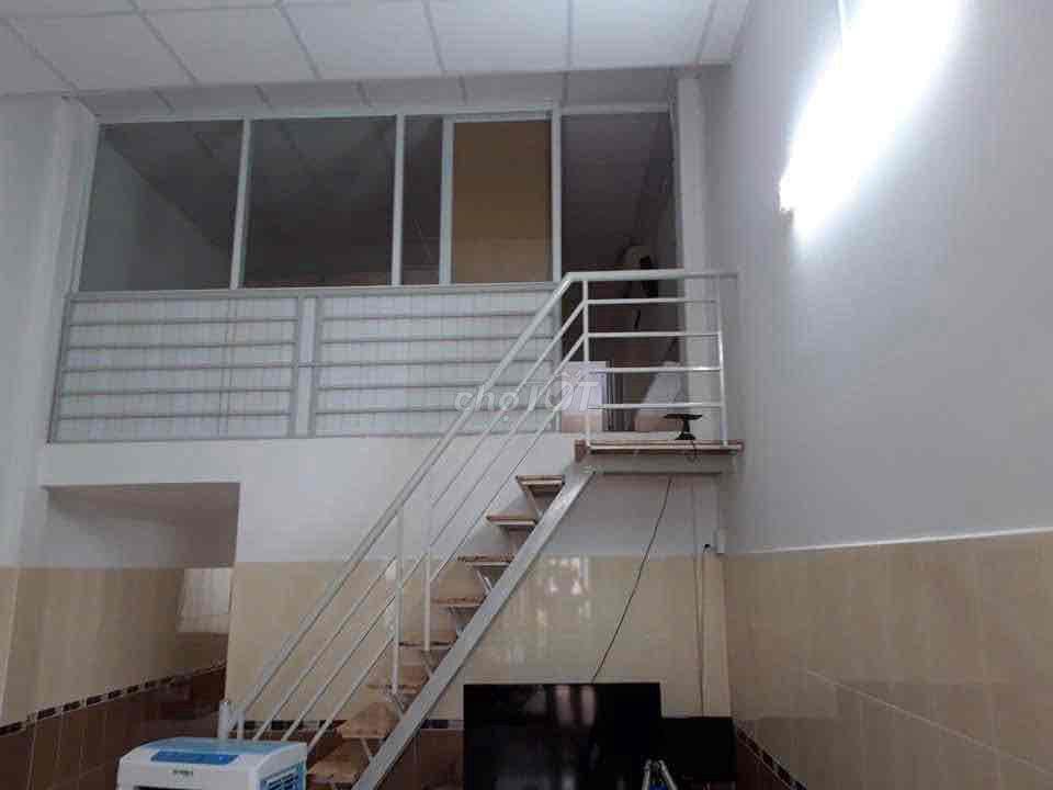 bán nhà hẻm 126 Đặng Văn Bi 1trệt 1 lửng đúc (2Pn2wc pk nhà bếp)