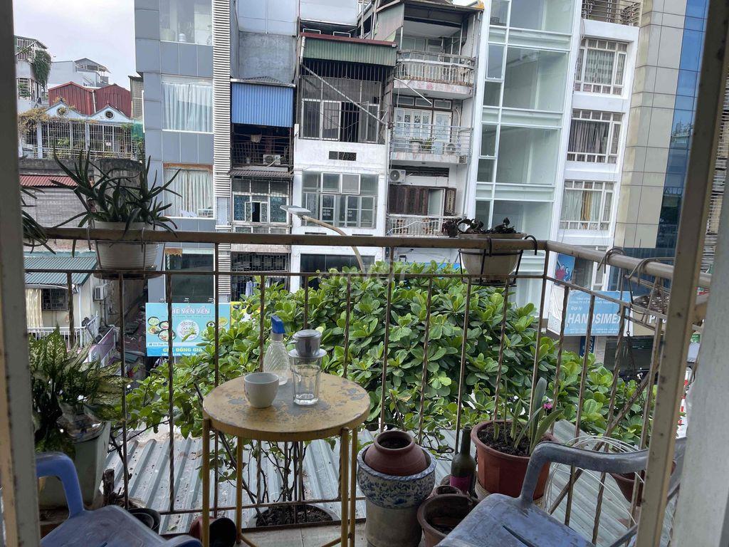 Cho thuê nhà ăn hộ tập thể