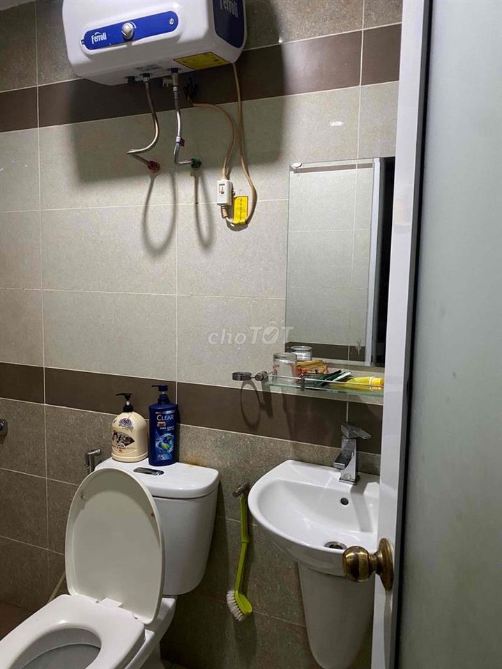 Share lại 1 phòng chung cư đầy đủ nội thất giá Rẻ