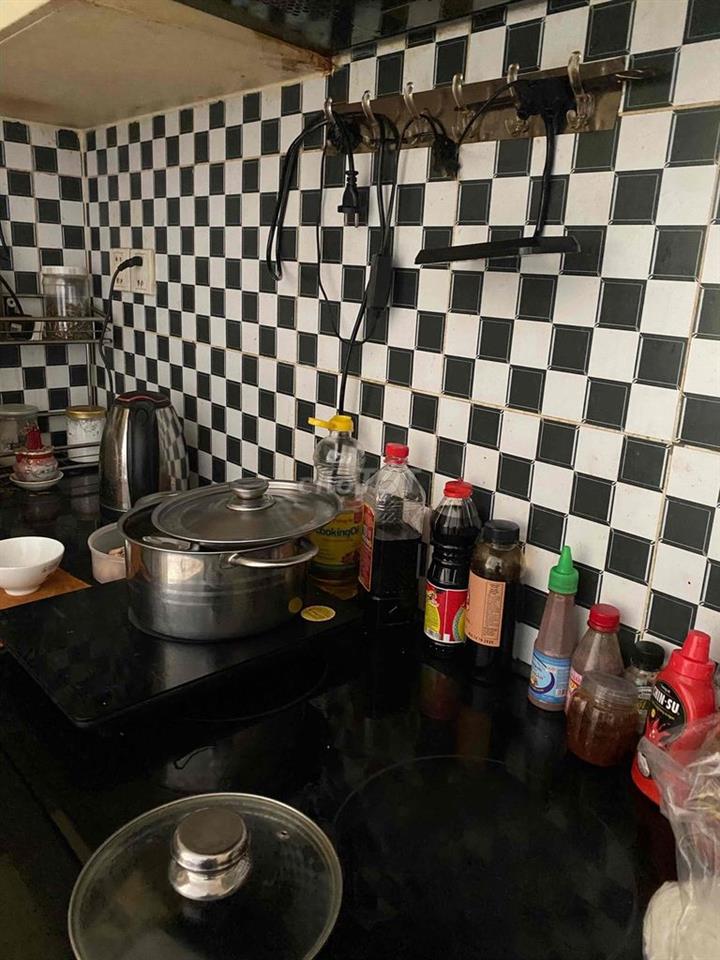 Share lại 1 phòng chung cư đầy đủ nội thất giá Rẻ