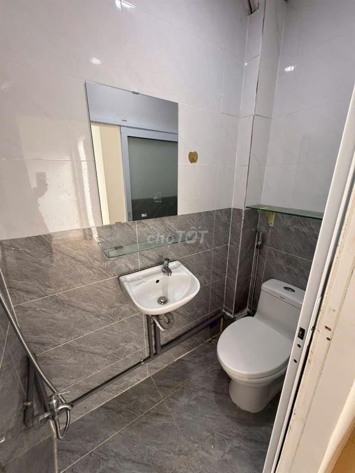 Cần bán nhà hẻm xe hơi