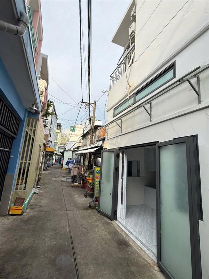 Cần bán nhà hẻm xe hơi