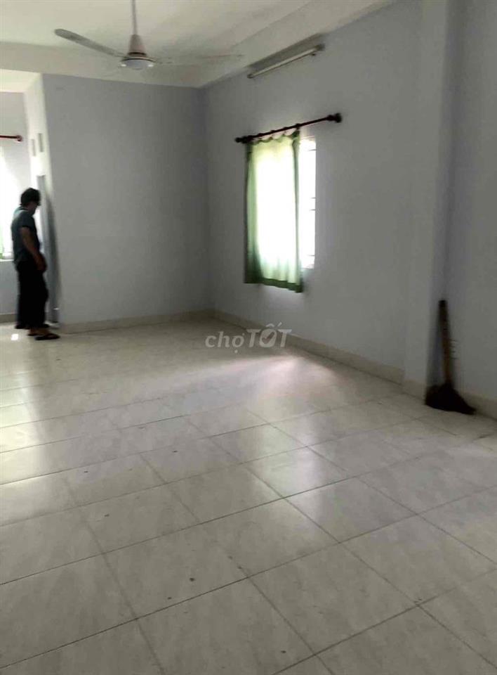 phòng trợ mặt tiền đường D9, sạch sẽ tiện lợi