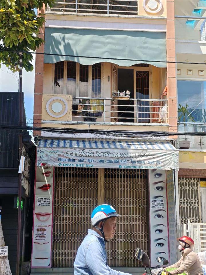 Cho Thuê  Mặt Bằng Tầng Trệt