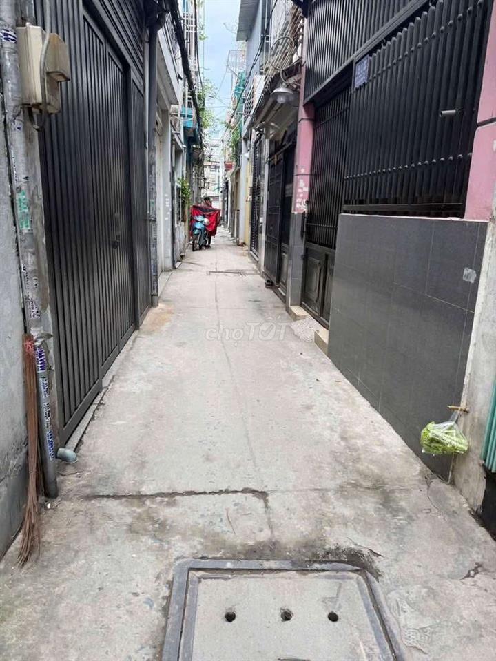 Nhà hẻm thông Phạm Văn Chiêu đúc 1 lầu