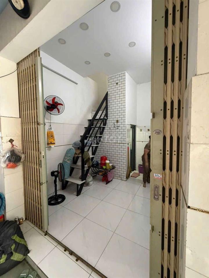 Nhà Nguyễn Văn Quá dt 3.5x4m 1 lầu