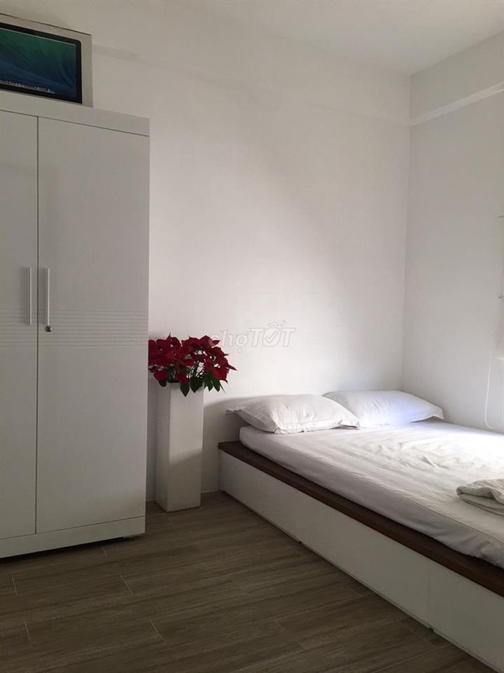 Bán CH Chung cư Thế Hệ Mới, Q1, 90m2, 2PN, 2WC, 6 tỷ, sổ hồng.