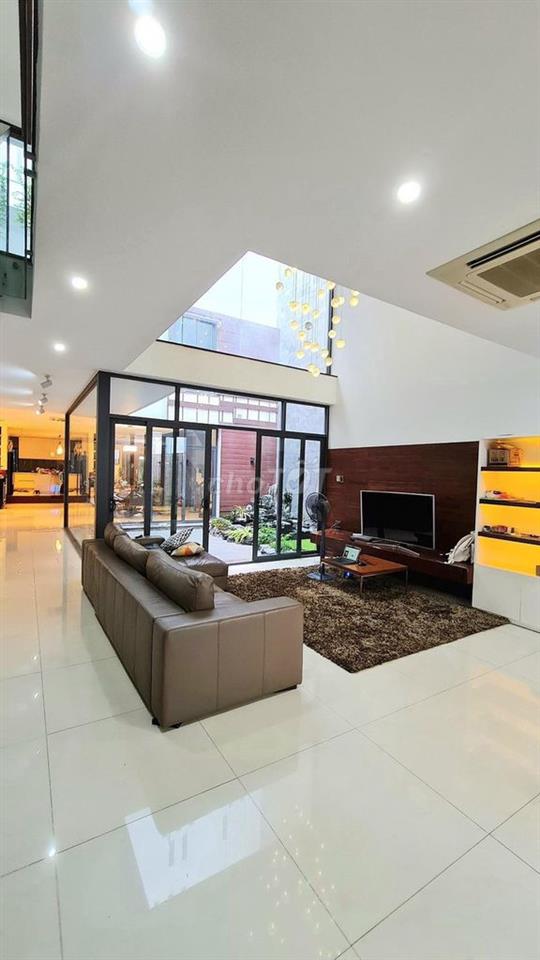 Cho thuê nhà 200A Nguyễn Trọng Tuyển , Phường 08, Quận Phú Nhuận.