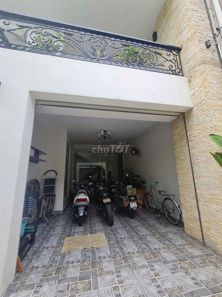 Cho Thuê nhà 1/8C Hoàng Việt, Phường 4, Quận Tân Bình