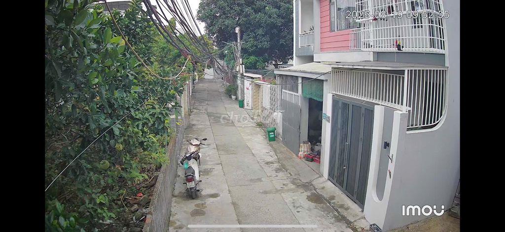 Nhà 2,5 Tầng Kiệt Ô Tô Tô Hiệu bên hông trường Tiểu học