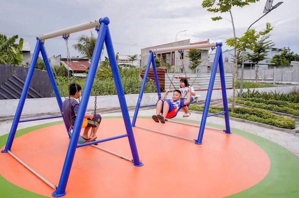 CHỈ CÒN 2 NỀN LIỀN KỀ, ĐỐI DIỆN CÔNG VIÊN