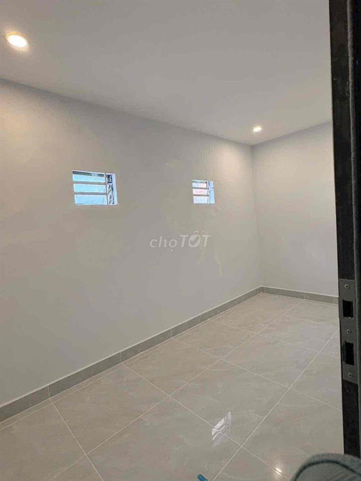 Cần bán cân nhà đang ở , do muốn đổi vị trí