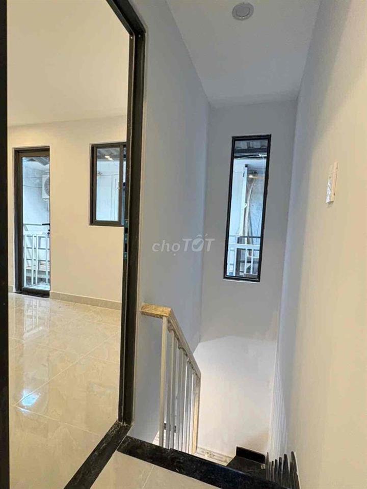 Cần bán cân nhà đang ở , do muốn đổi vị trí