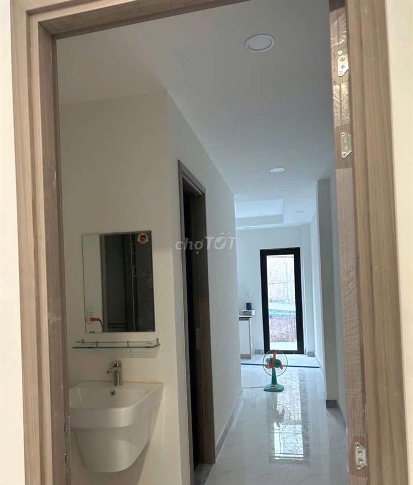 Nhà làm CHDV - Hậu Giang - Q6 - Mới xây