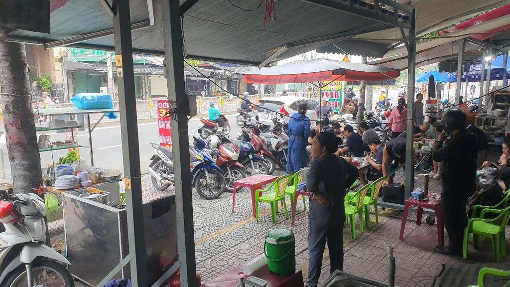 cho thuê vỉa hè tạ quang bửu