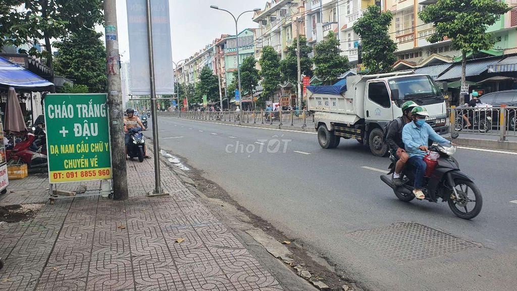 cho thuê vỉa hè tạ quang bửu