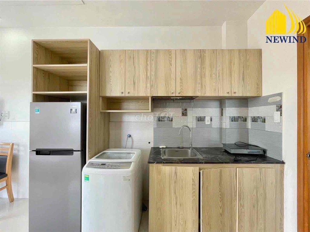 SẴN PHÒNG STUDIO BAN CÔNG THOÁNG, SAU LƯNG VINCOM LÊ VĂN VIỆT