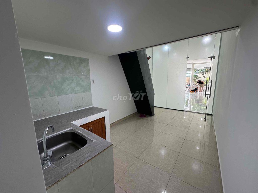 MẶT BẰNG KINH DOANH TRUNG TÂM NGÃ TƯ THỦ ĐỨC