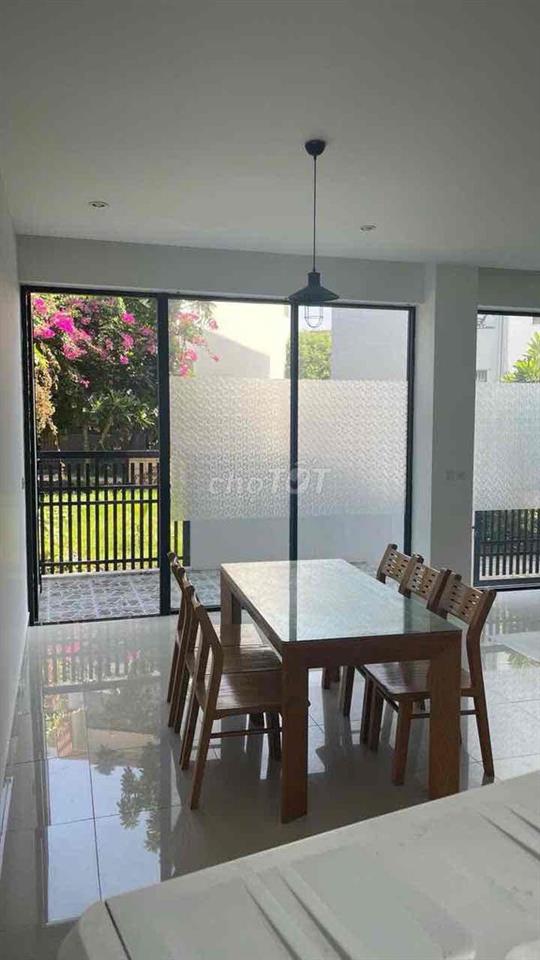 Nhà mặt tiền trung tâm Quy Nhơn, sổ hồng chính chủ