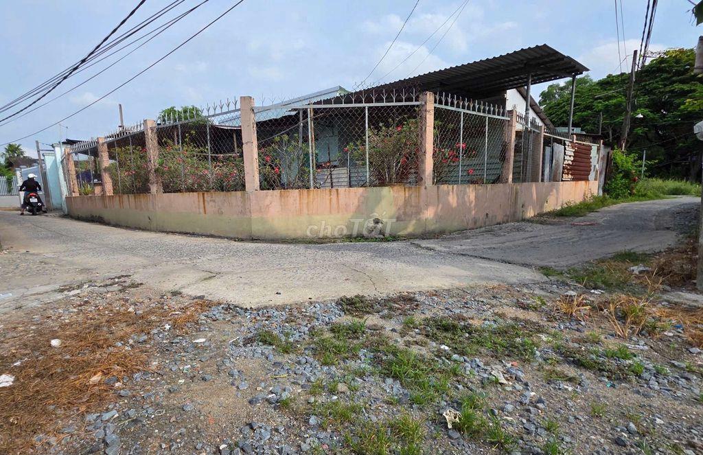 Cần Bán Gấp Căn Nhà Cấp 4 