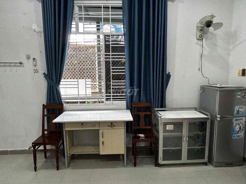 CHỈ CÒN *** 1 PHÒNG – PHÒNG RỘNG 44M² GẦN CHỢ BÀ CHIỂU – GIÁ 5 TR