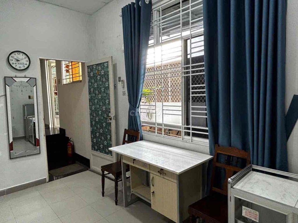 CHỈ CÒN *** 1 PHÒNG – PHÒNG RỘNG 44M² GẦN CHỢ BÀ CHIỂU – GIÁ 5 TR