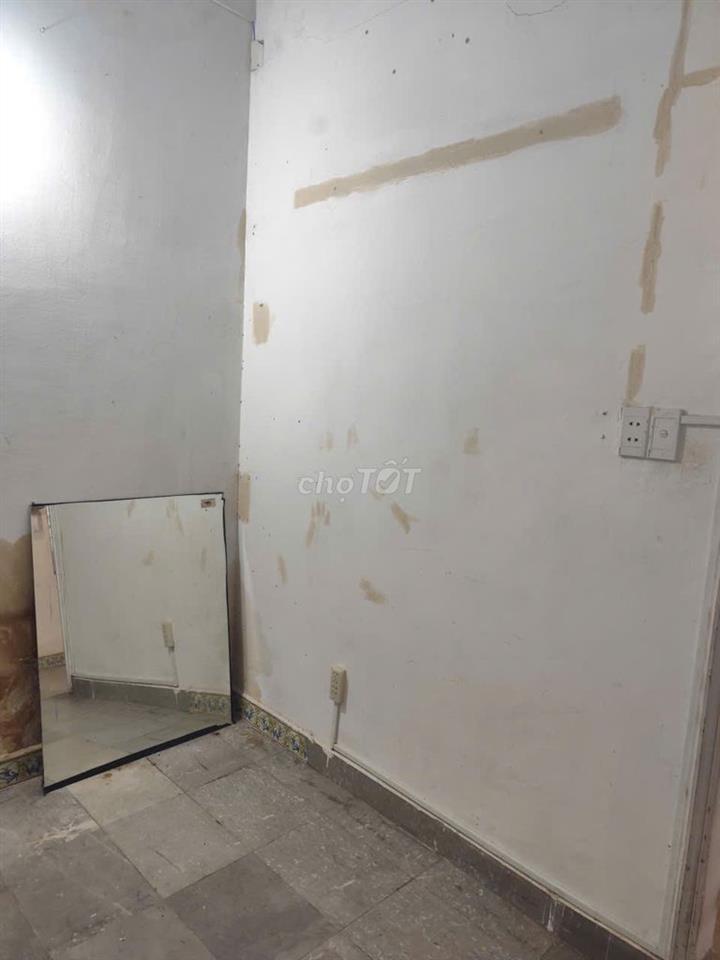 Cho thuê nhà ngõ hẻm gần Phan Đăng Lưu & Phan Xích Long