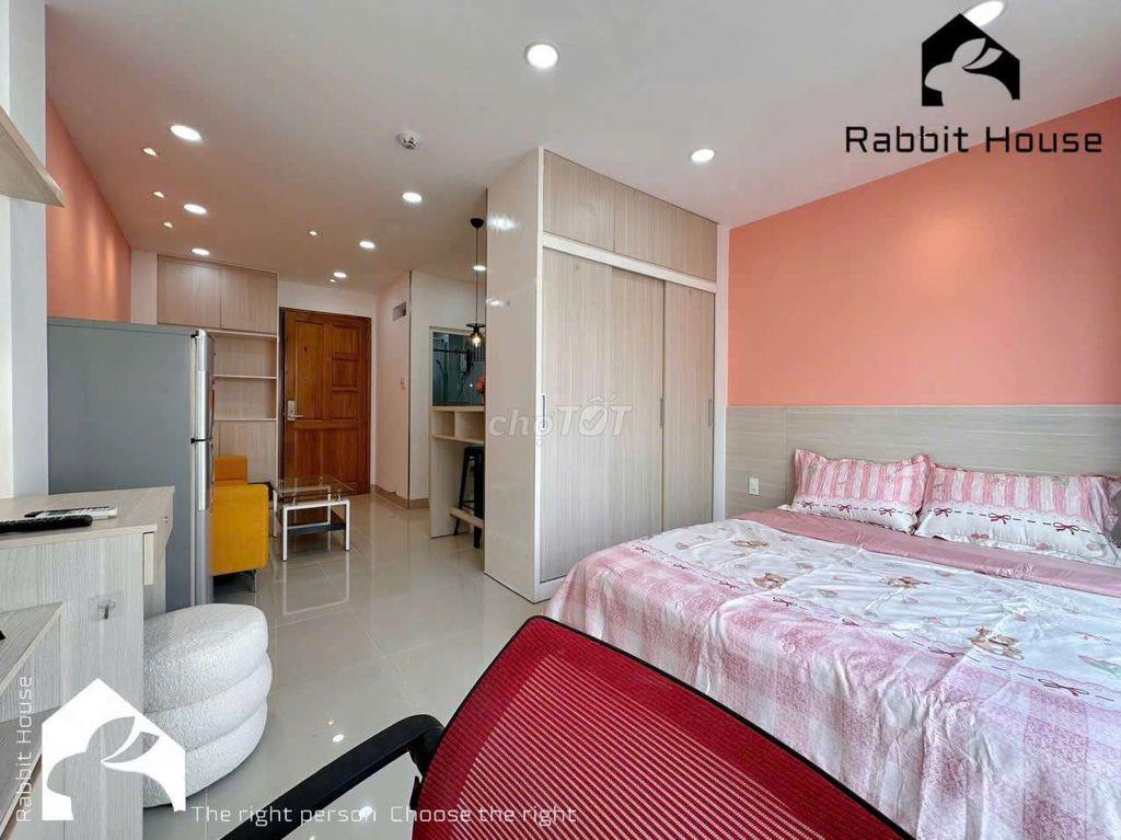 🏡 CHO THUÊ CĂN HỘ TÁCH BẾP, CÓ BAN CÔNG ĐẸP NGAY TẠI QUẬN 10
