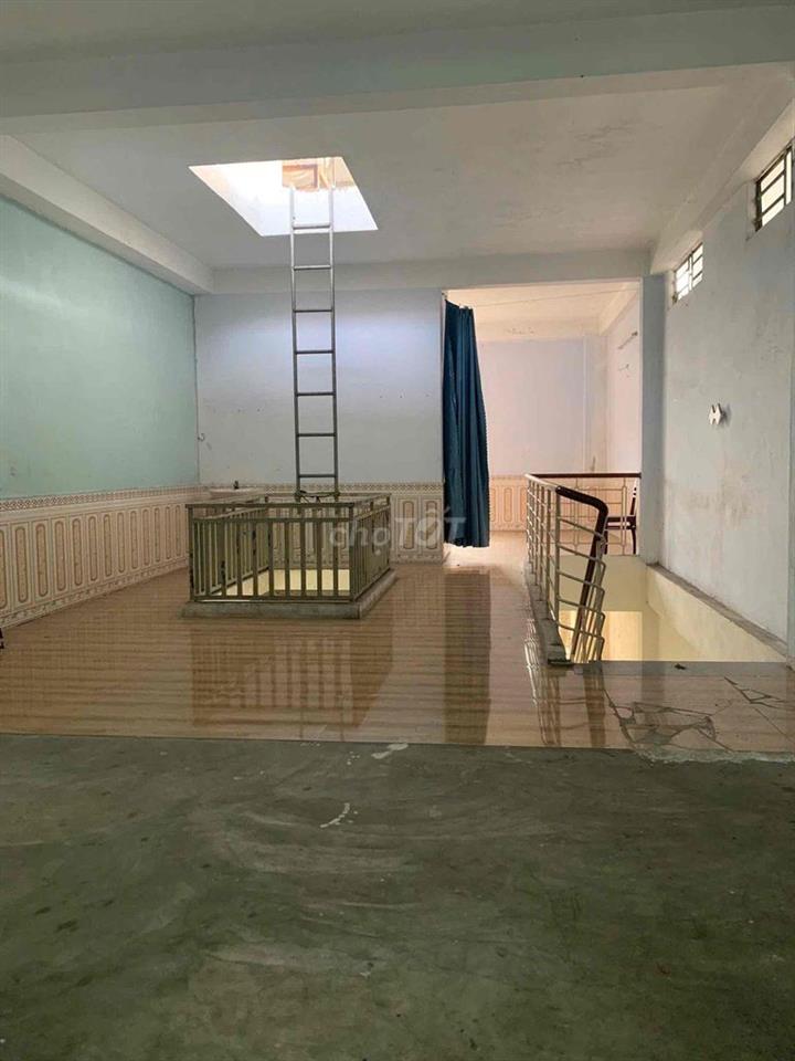 cho thuê nhà mặt tiền yên thế