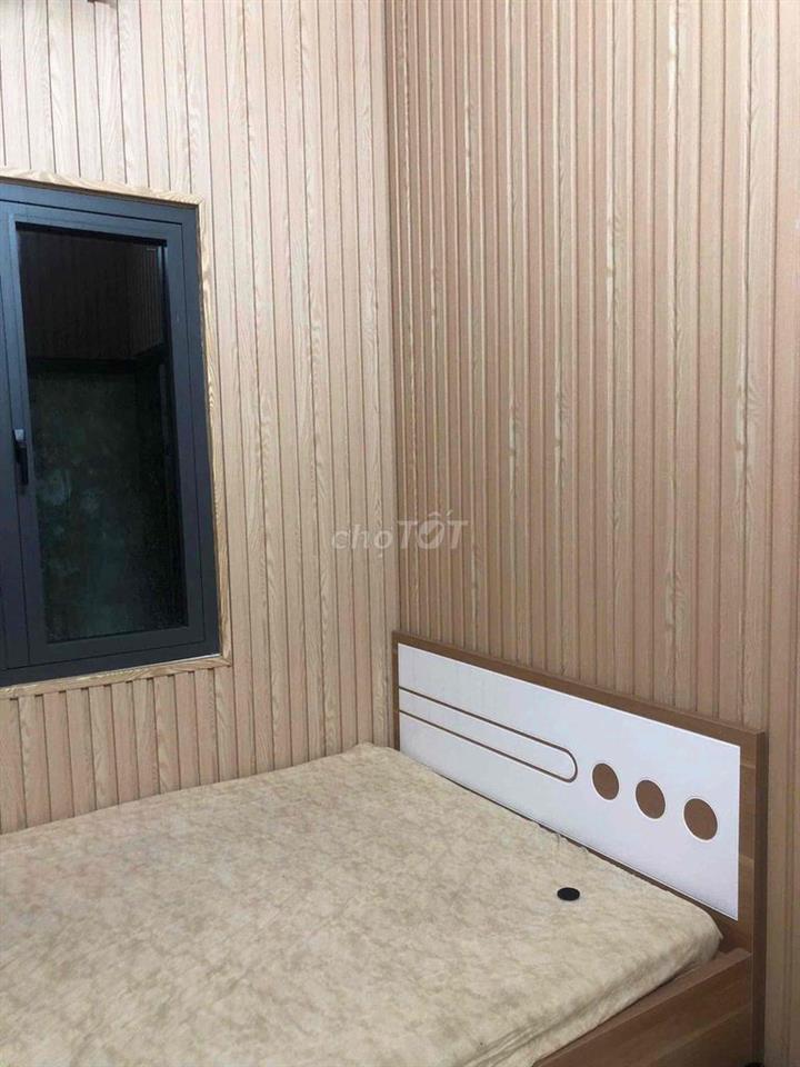 Cho thuê nhà MT Ngô Quyền 3 tầng 5pn 3wc 3p sinh hoạt sinh, có tầng 1