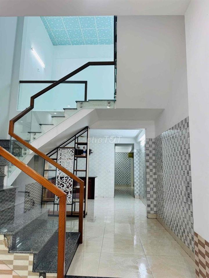 cho thuê mặt tiền huỳnh ngọc huệ