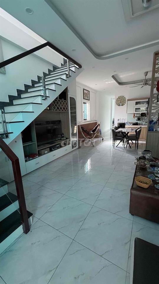 Nhà ở cần bán