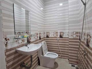nhà mặt tiền đg số 10, p bhhB quận bình tân