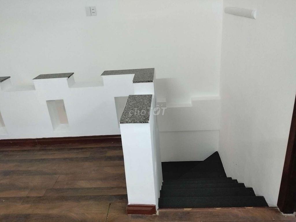 bán nhà mặt tiền đường số 1.hiệp thành