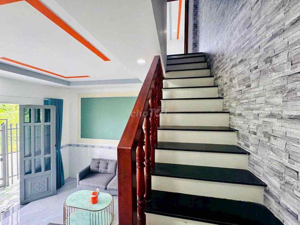 Nhà shr Mặt Tiền Giá Ngộp