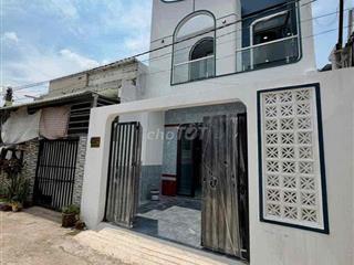 Nhà SHR , Hoàn Công , Sau UBND ngay chợ Mỹ Hạnh Nam