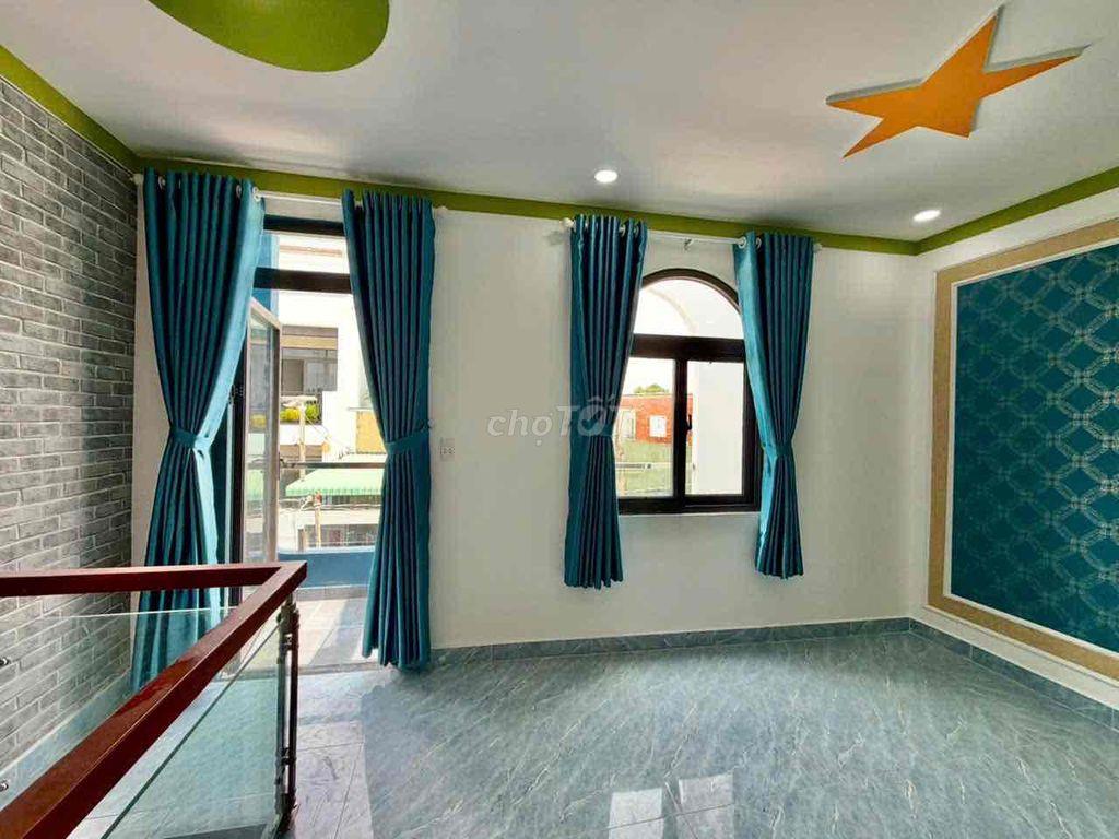 Nhà SHR , Hoàn Công , Sau UBND ngay chợ Mỹ Hạnh Nam