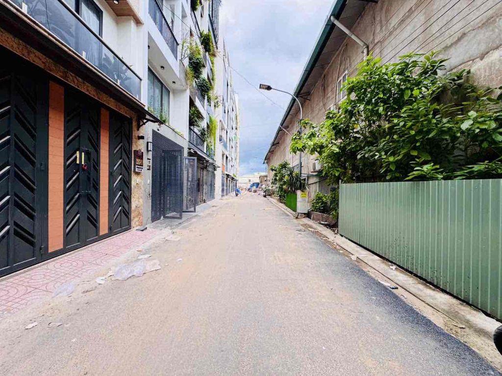 NHÀ  215/39 Phan Huy Ích chính chủ . 28 triệu /tháng có thang máy