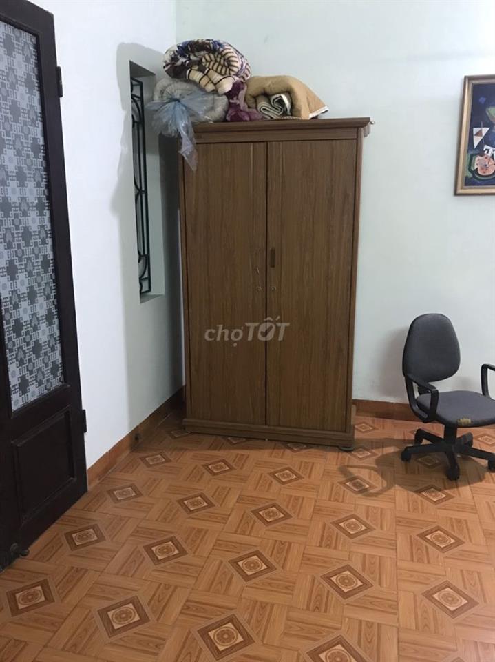cho thuê phòng trên tầng 2, cầu thang riêng, yên tĩnh, an ninh đảm bảo