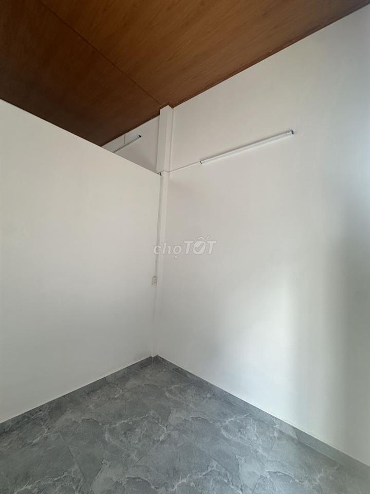 Cho thuê nhà NC, hẻm ba gác, 1 trệt 1 lửng khu vực quận 7