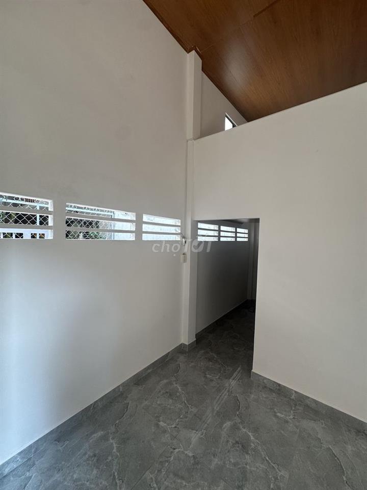 Cho thuê nhà NC, hẻm ba gác, 1 trệt 1 lửng khu vực quận 7