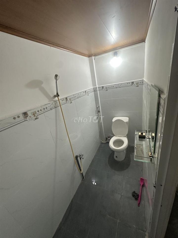 Cho thuê nhà NC, hẻm ba gác, 1 trệt 1 lửng khu vực quận 7